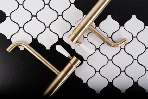 Смеситель для умывальника Rea Serra gold matt B1145