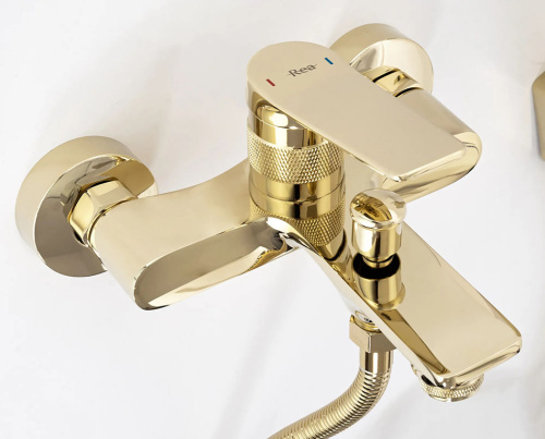 Смеситель для ванны Rea Viral Gold B2024