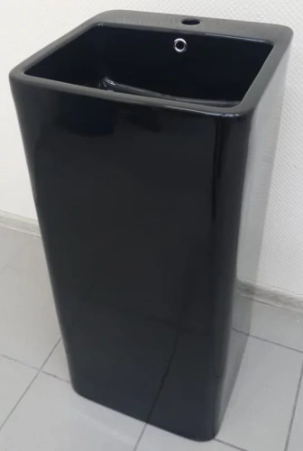 Умывальник CeramaLux P7004LВ