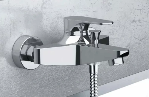 Смеситель для ванны Remer Class Line L05