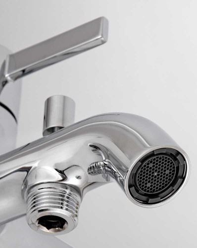 Смеситель для ванны Remer Metrica MC02