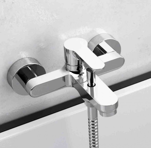 Смеситель для ванны Remer Winner W02